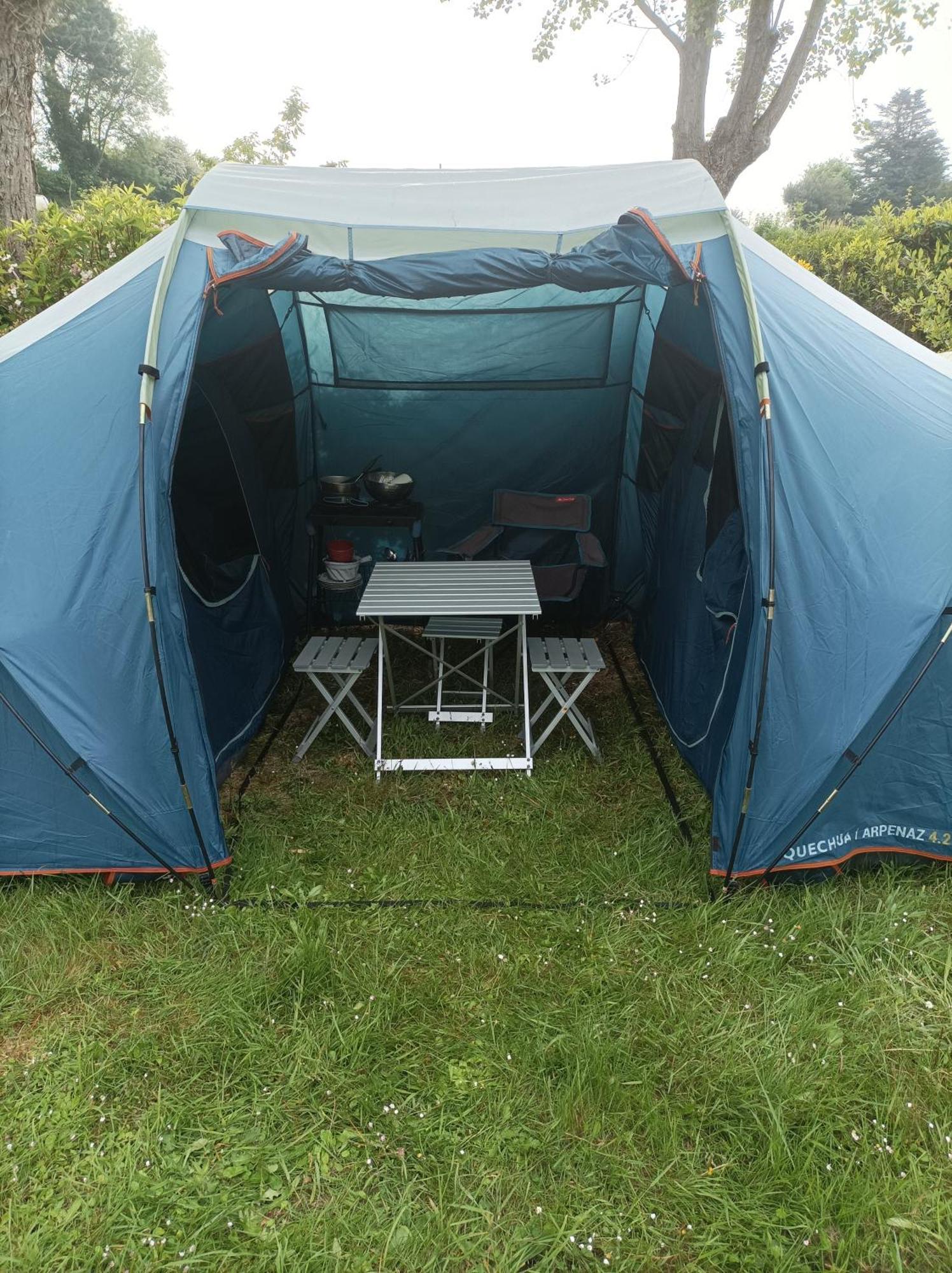 Les Hortensias Grande Tente Familiale Deux Chambres Et Sejour Vue Mer Sur Camping Nature Plestin-les-Greves Room photo